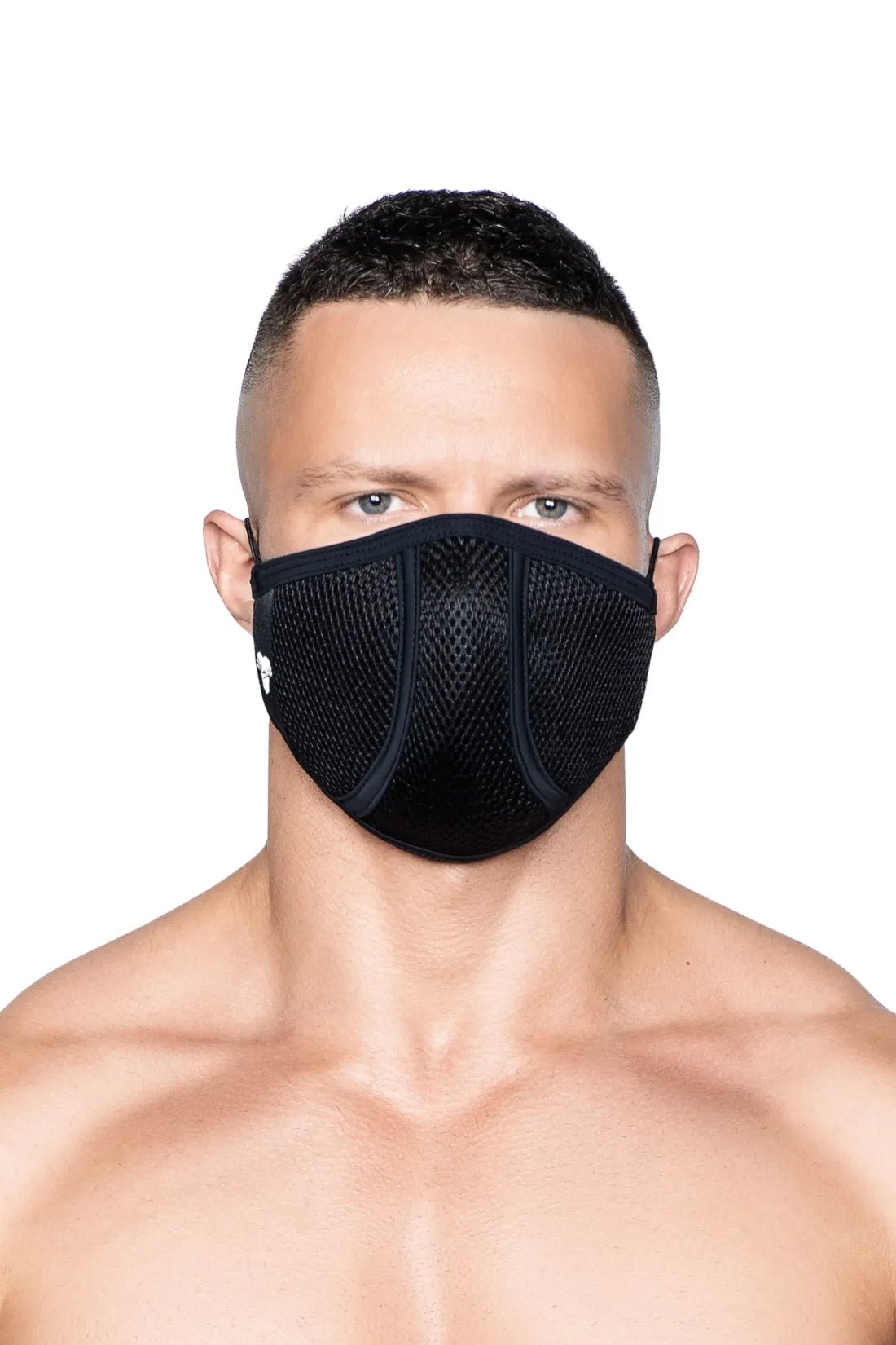 Maskulo Life Mask in black, stylish and reusable face accessory for everyday wear. Comfortable, one-size, polyester/cotton blend.