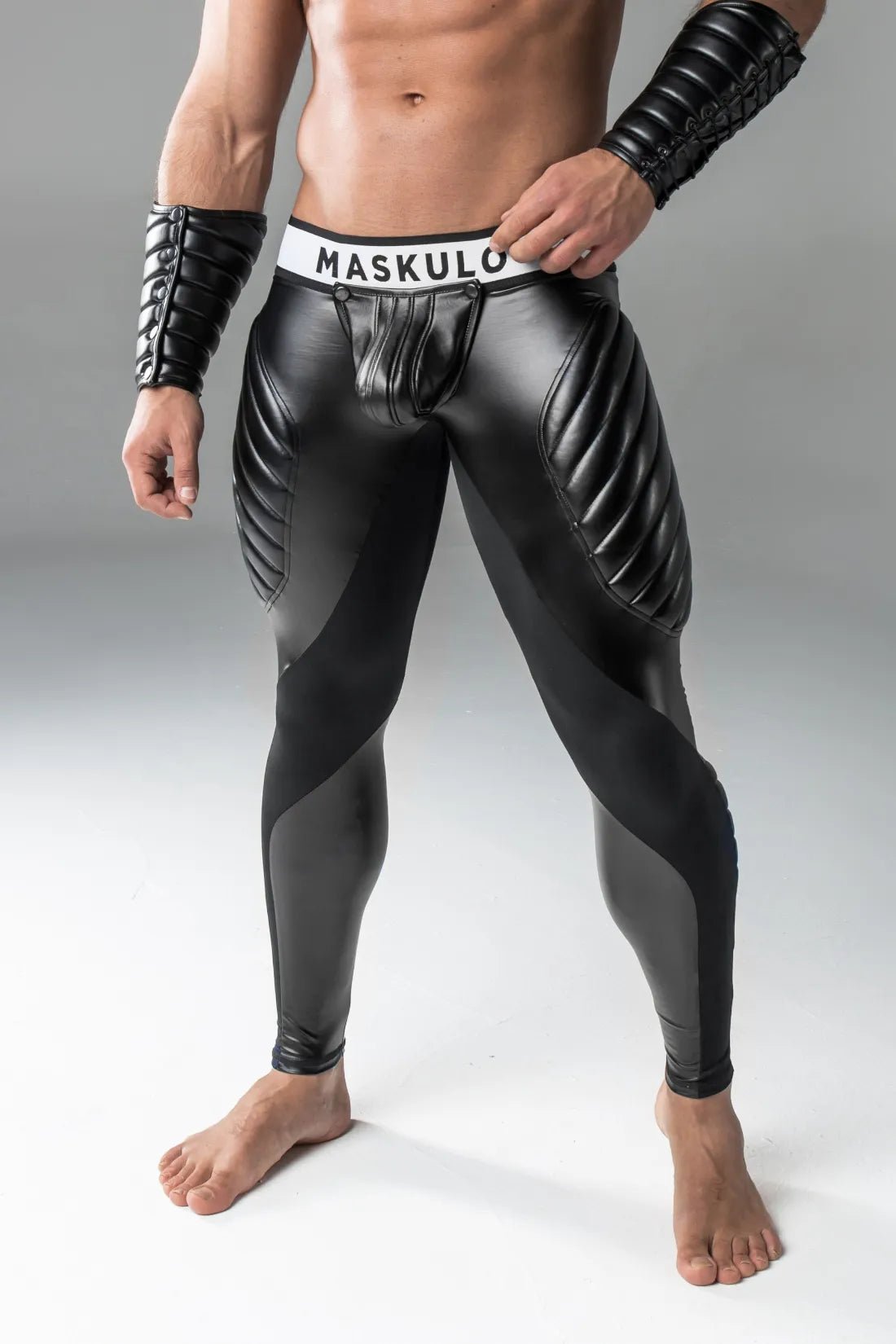 Maskulo Armored Black Men&