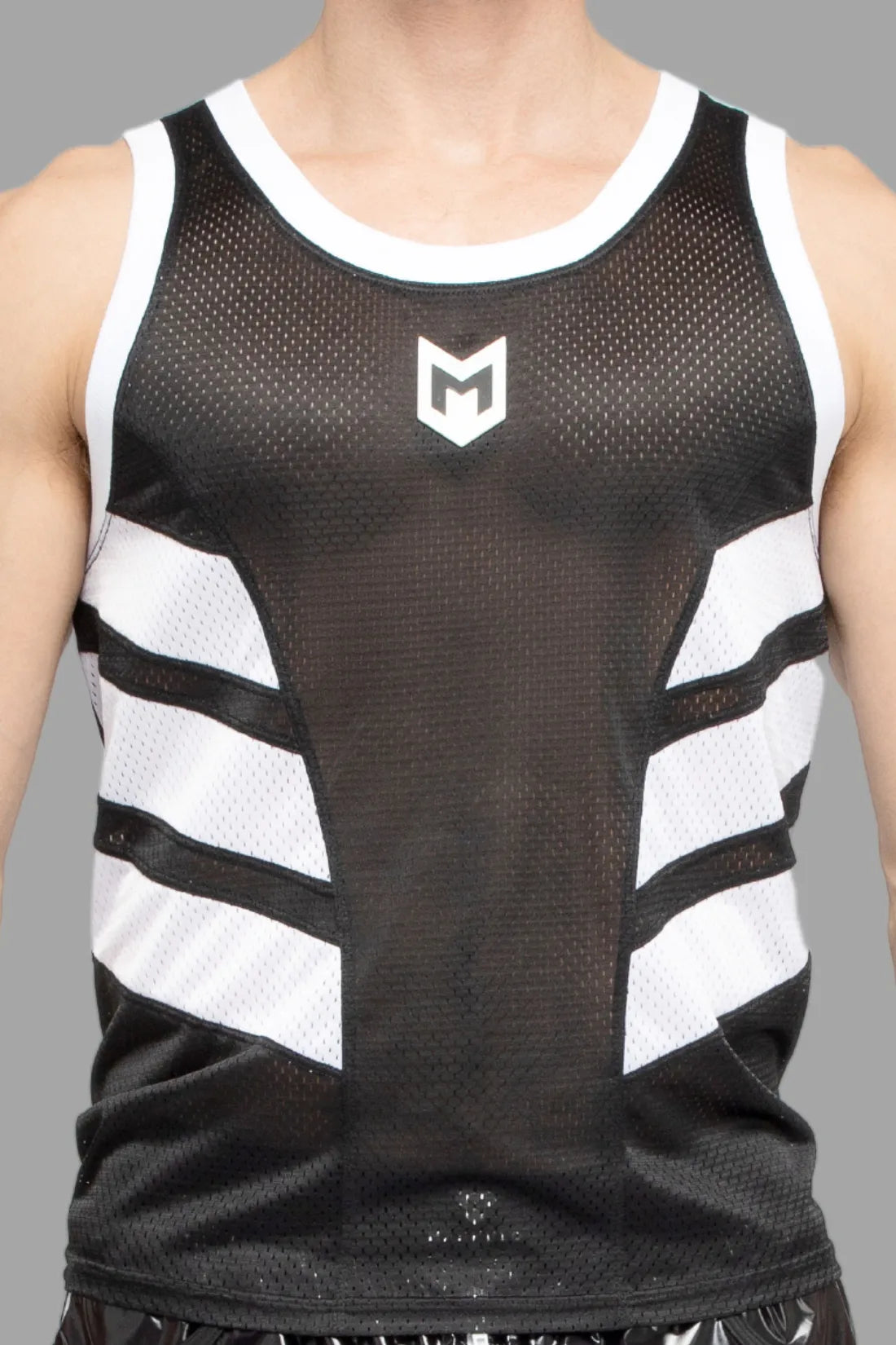 Skulla. Mesh-Tanktop. Schwarz und Weiß