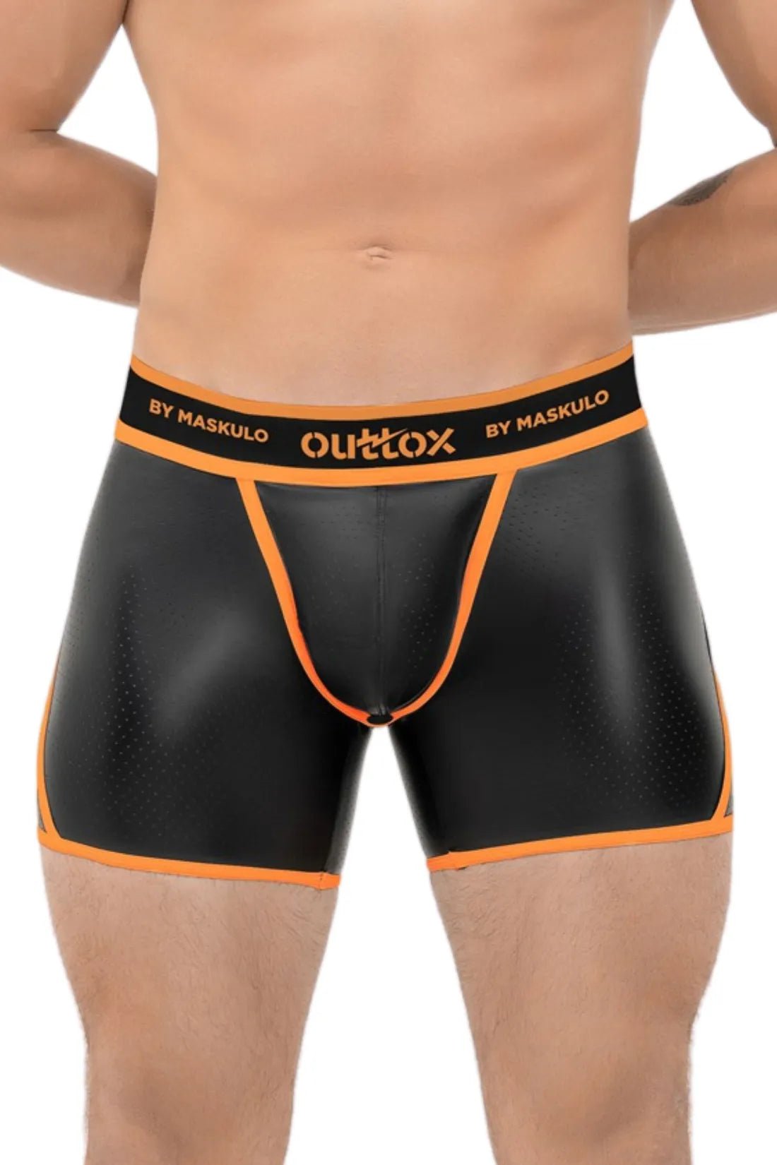 Outtox. Open achtershort met drukknoopsluiting. Oranje &