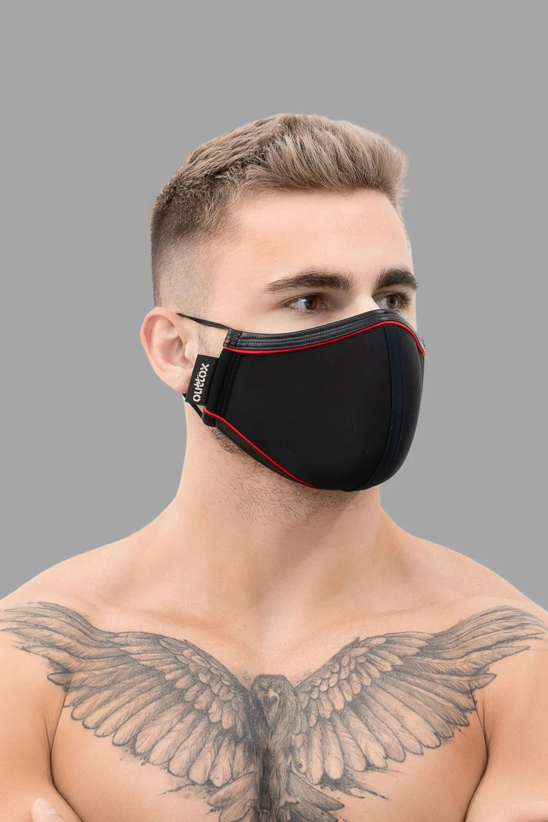 Outtox. Everyday Mask. Black and Red