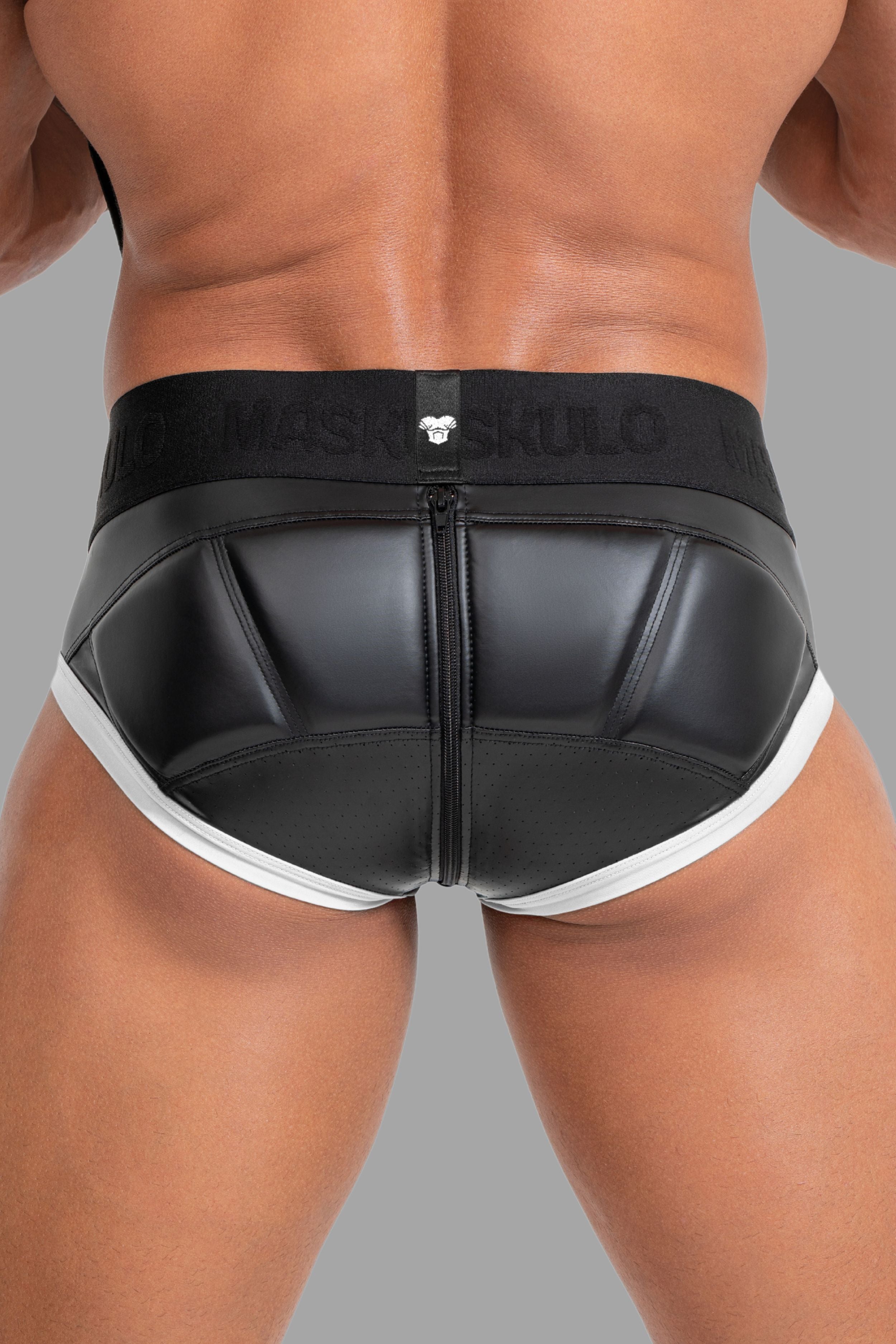 Briefs with Pads. Black+White
