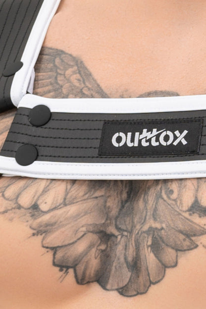 Outtox. Bulldog Harness with Snaps. Black+White