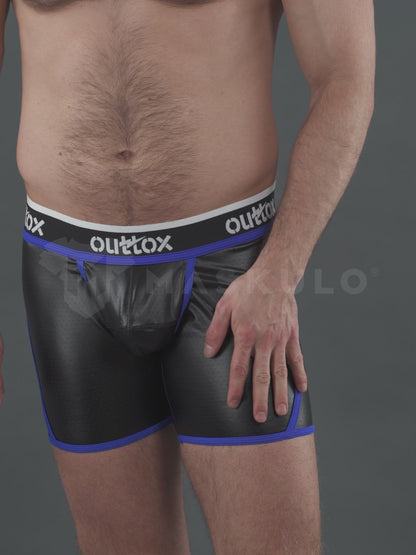 Outtox. Open achtershort met drukknoopsluiting. Blauw