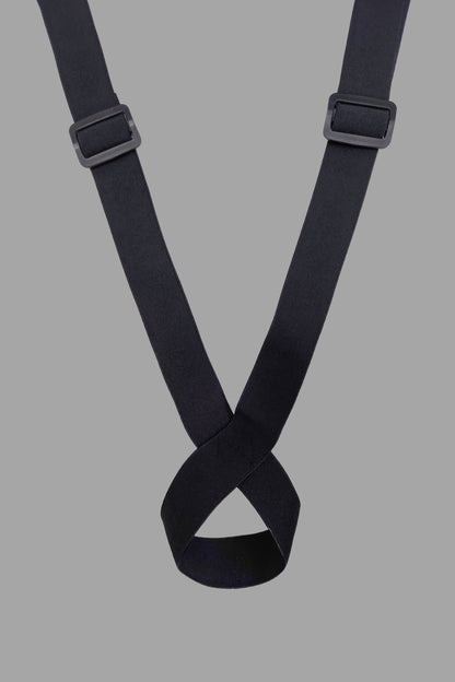 Outtox by Maskulo Body Harness with Snaps in Black and Blue. Durable accessory with bold design and metal details.